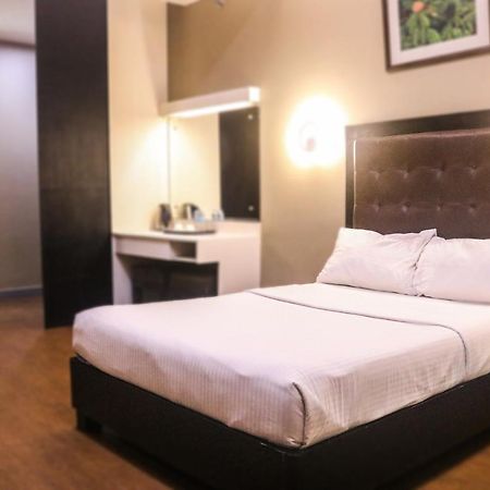 The Lucky 9 Budget Hotel Tagum Екстериор снимка