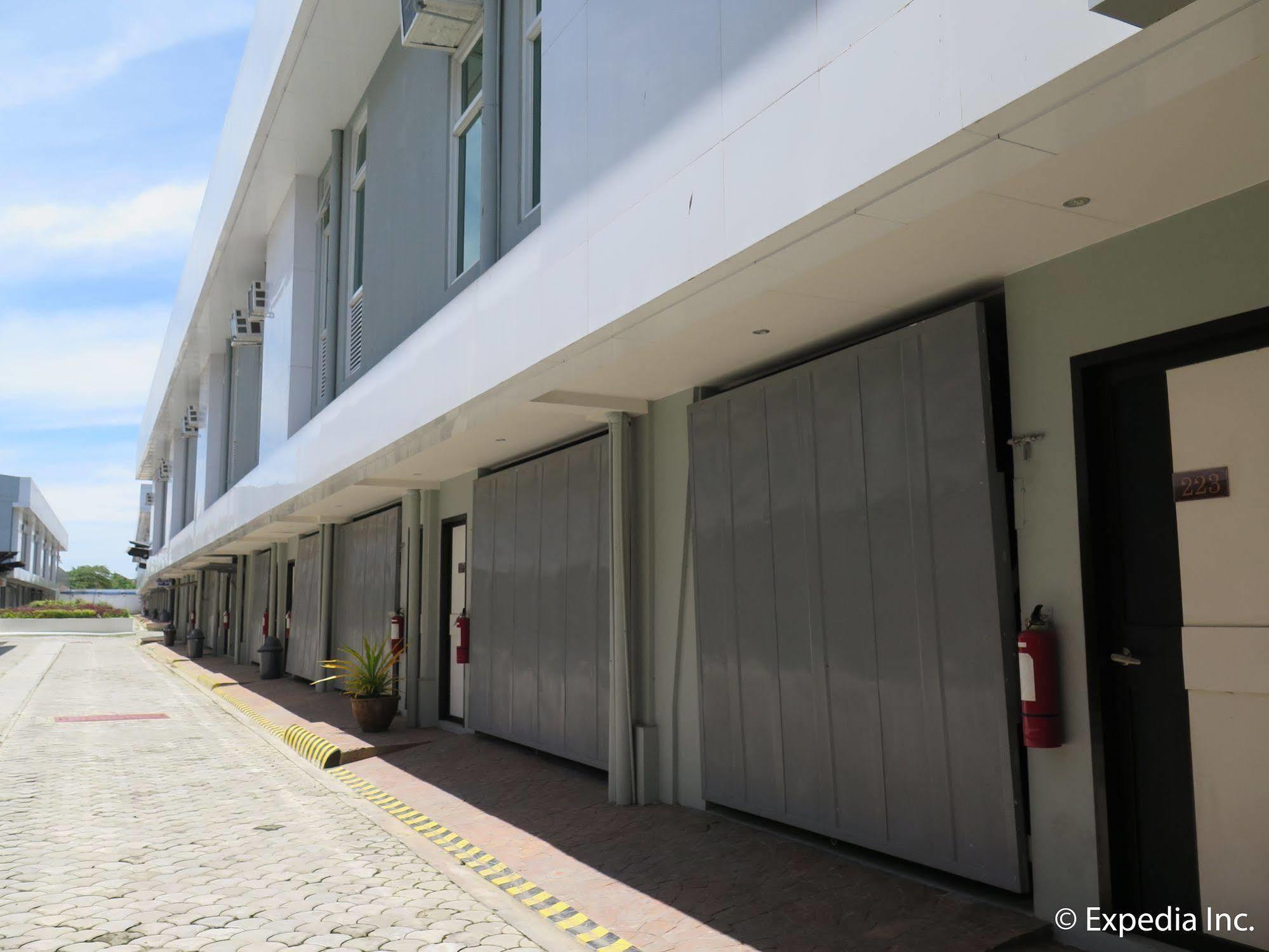 The Lucky 9 Budget Hotel Tagum Екстериор снимка