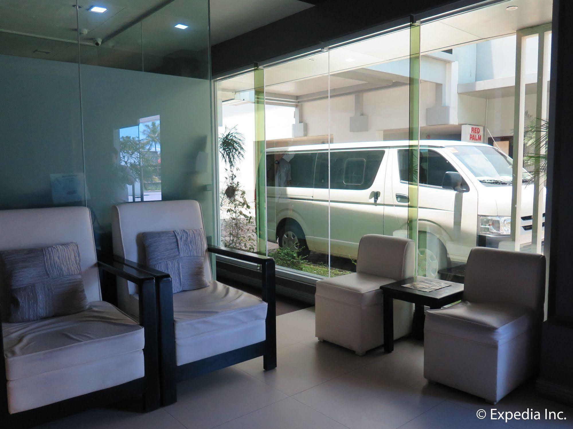 The Lucky 9 Budget Hotel Tagum Екстериор снимка
