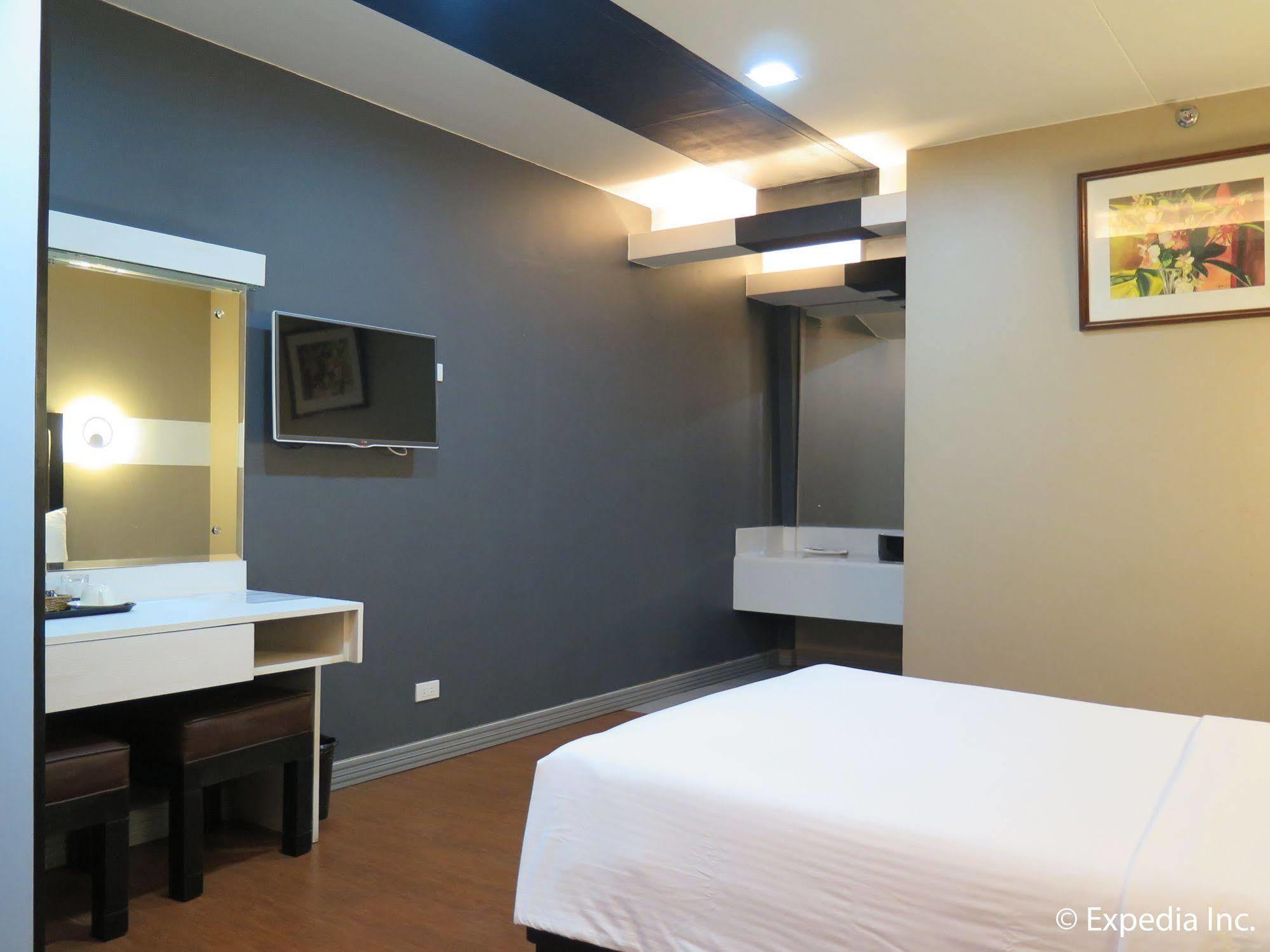 The Lucky 9 Budget Hotel Tagum Екстериор снимка