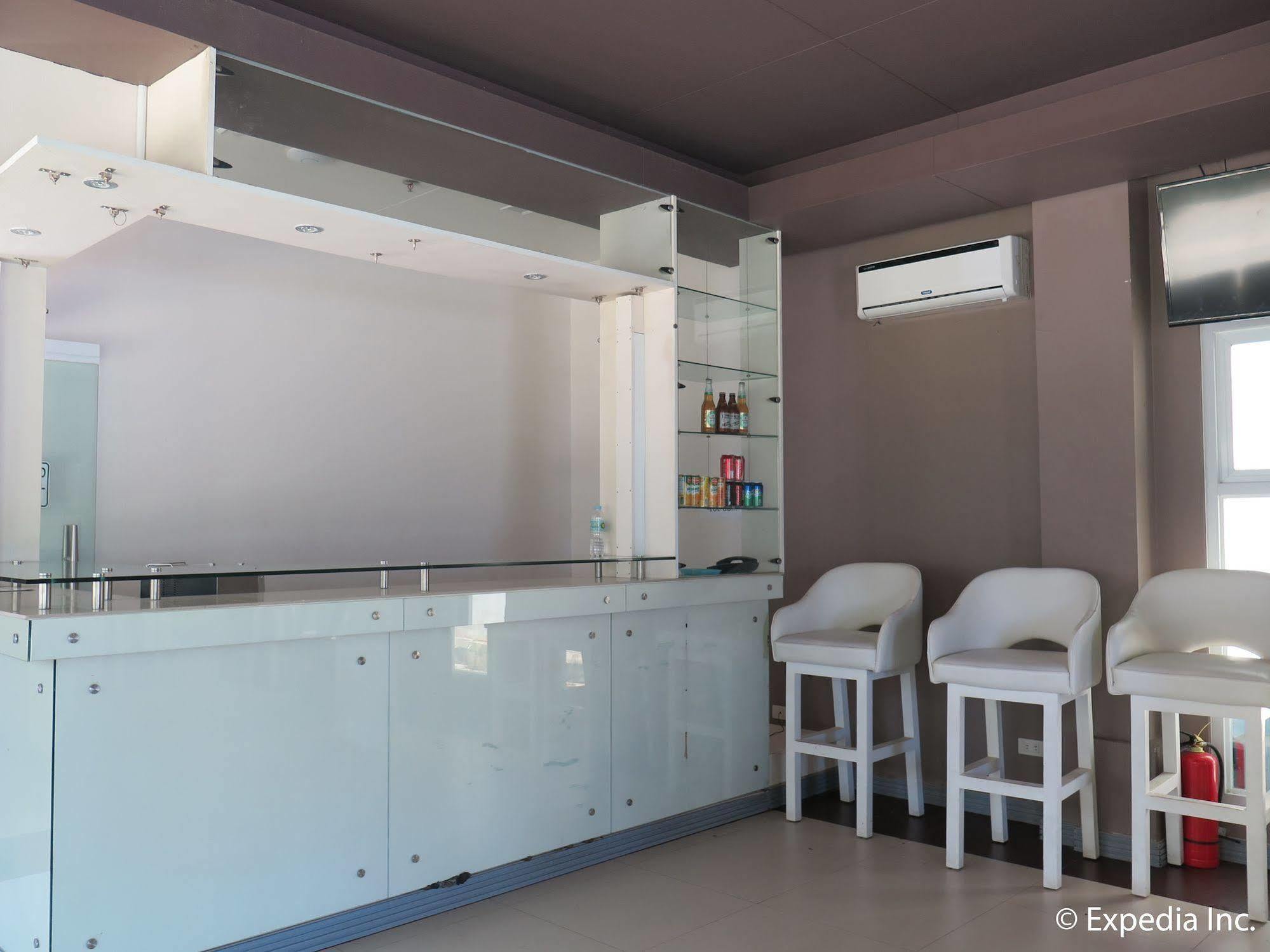 The Lucky 9 Budget Hotel Tagum Екстериор снимка