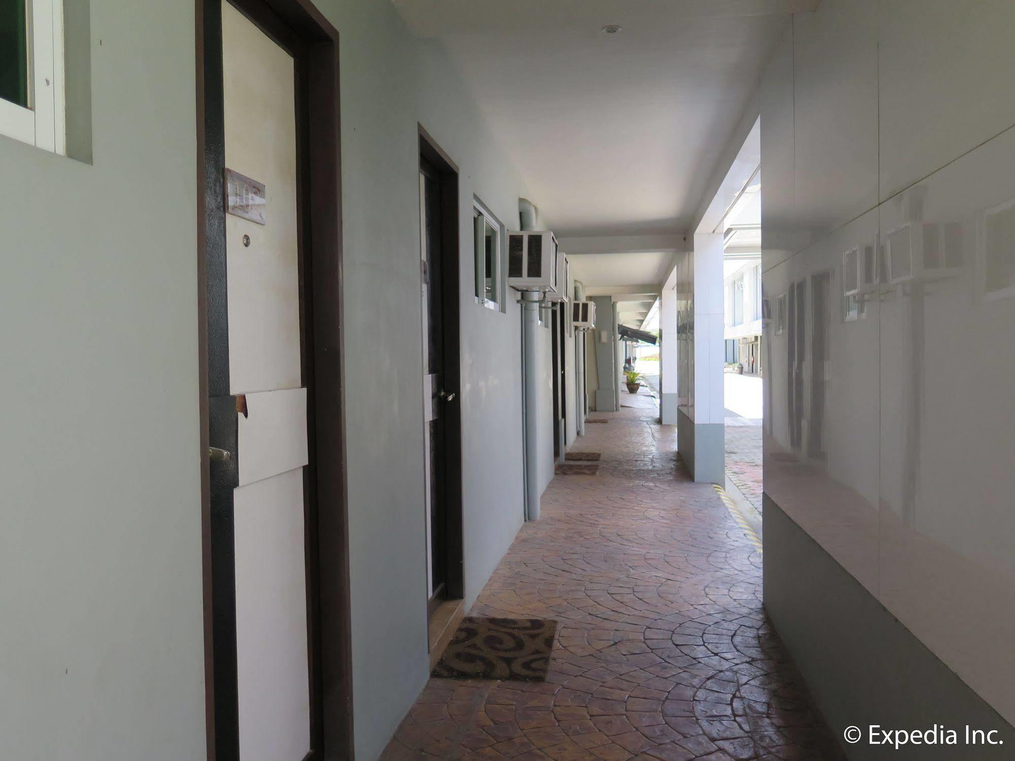 The Lucky 9 Budget Hotel Tagum Екстериор снимка