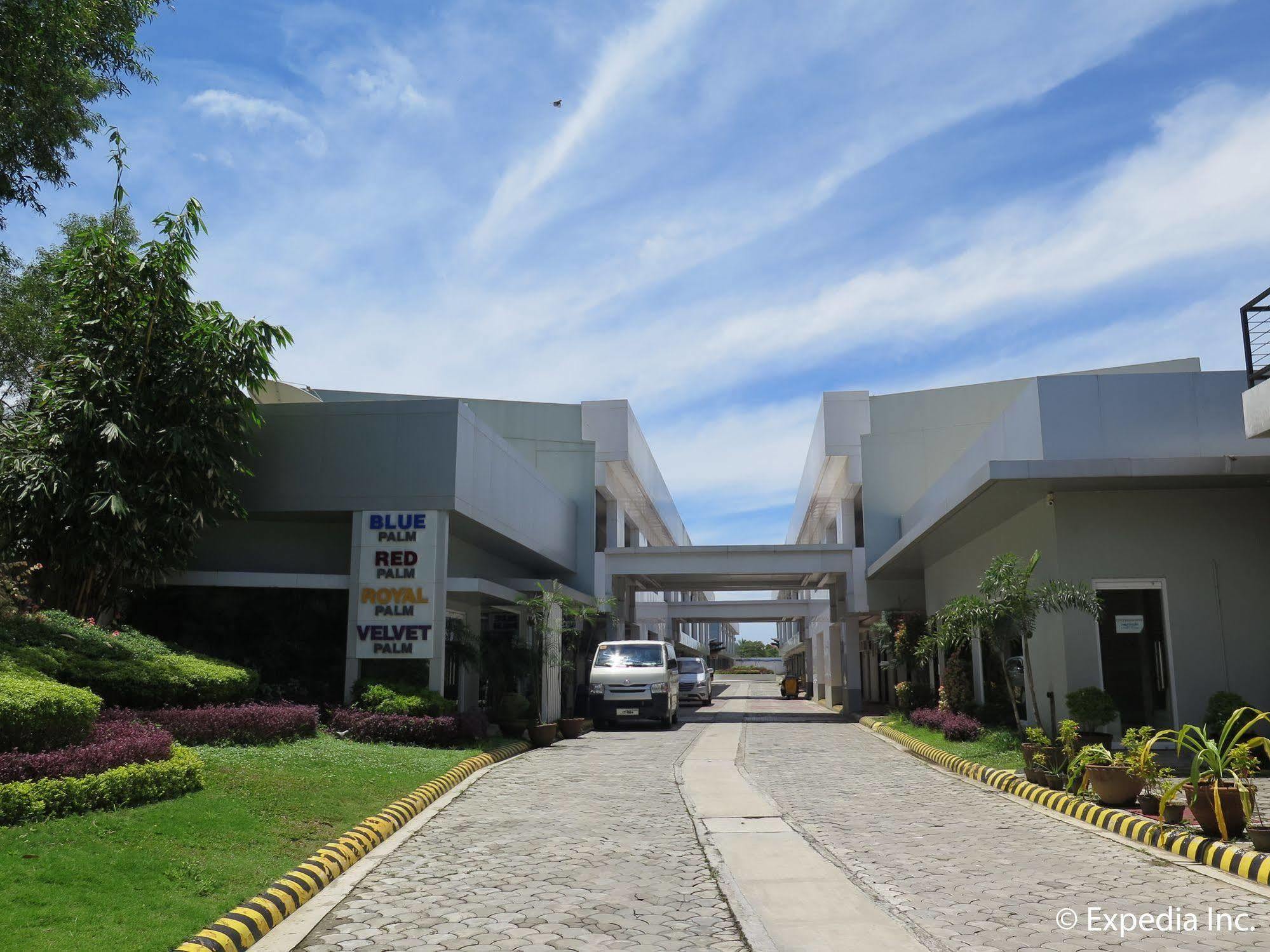 The Lucky 9 Budget Hotel Tagum Екстериор снимка
