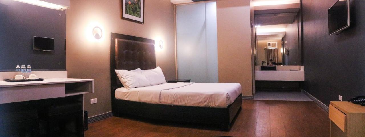 The Lucky 9 Budget Hotel Tagum Екстериор снимка