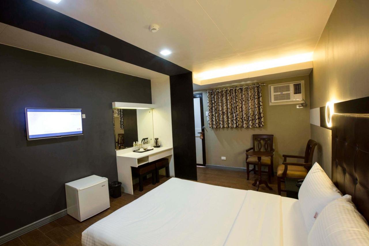 The Lucky 9 Budget Hotel Tagum Екстериор снимка