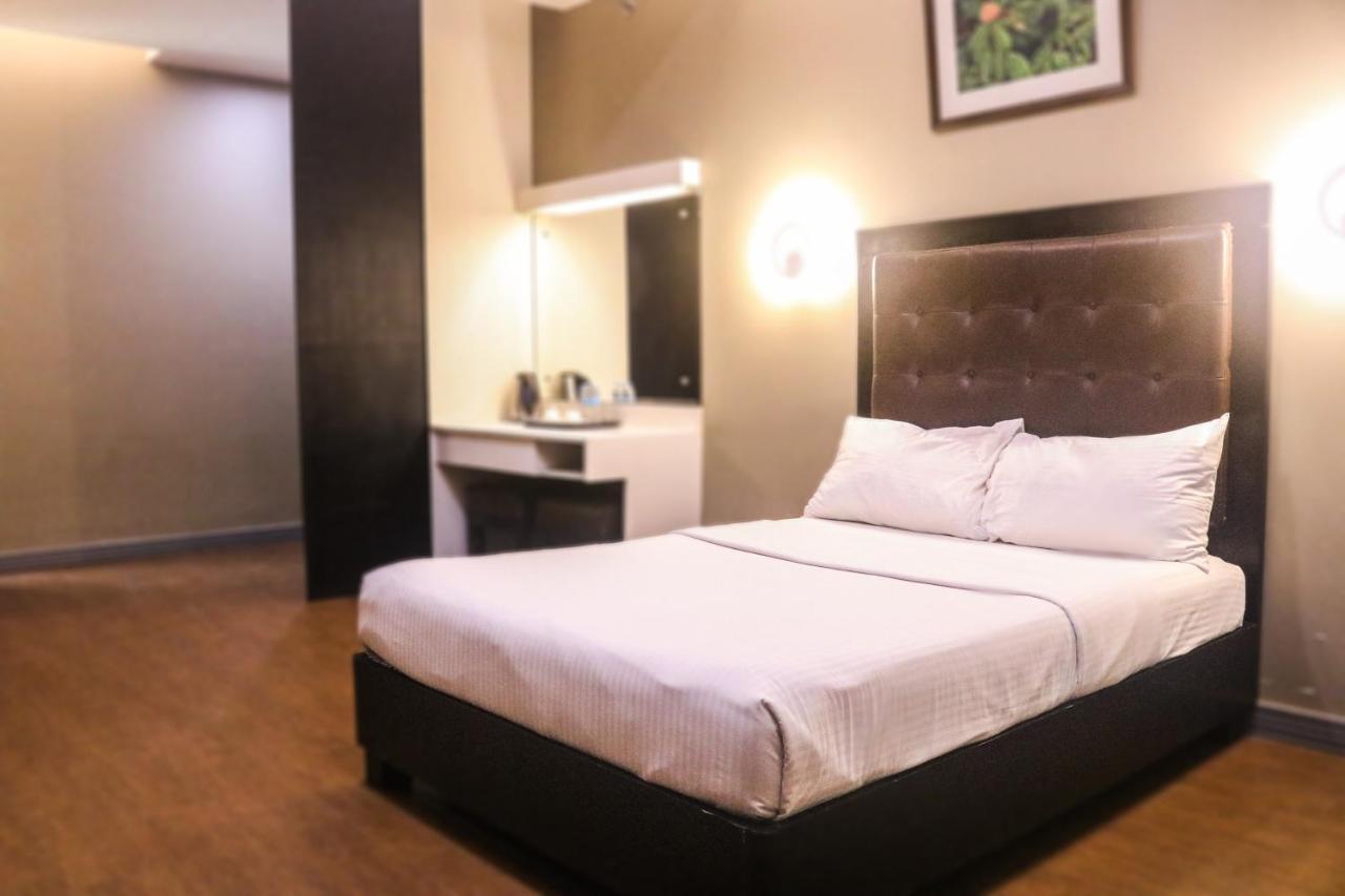 The Lucky 9 Budget Hotel Tagum Екстериор снимка